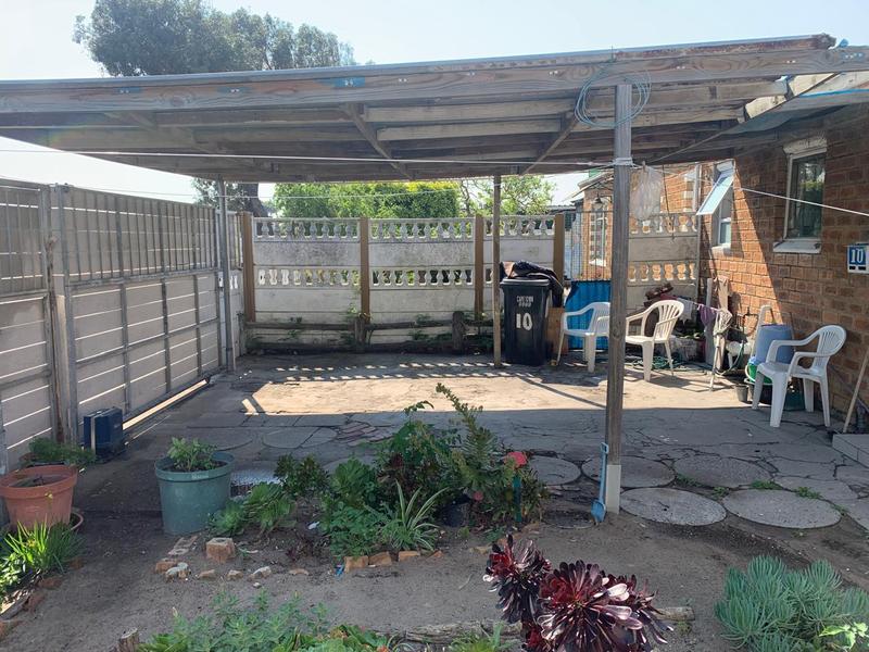 3 Bedroom Property for Sale in Lentegeur Western Cape